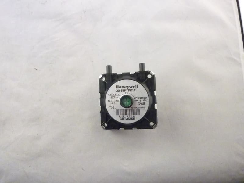 Прессостат HONEYWELL C6065 F 1357